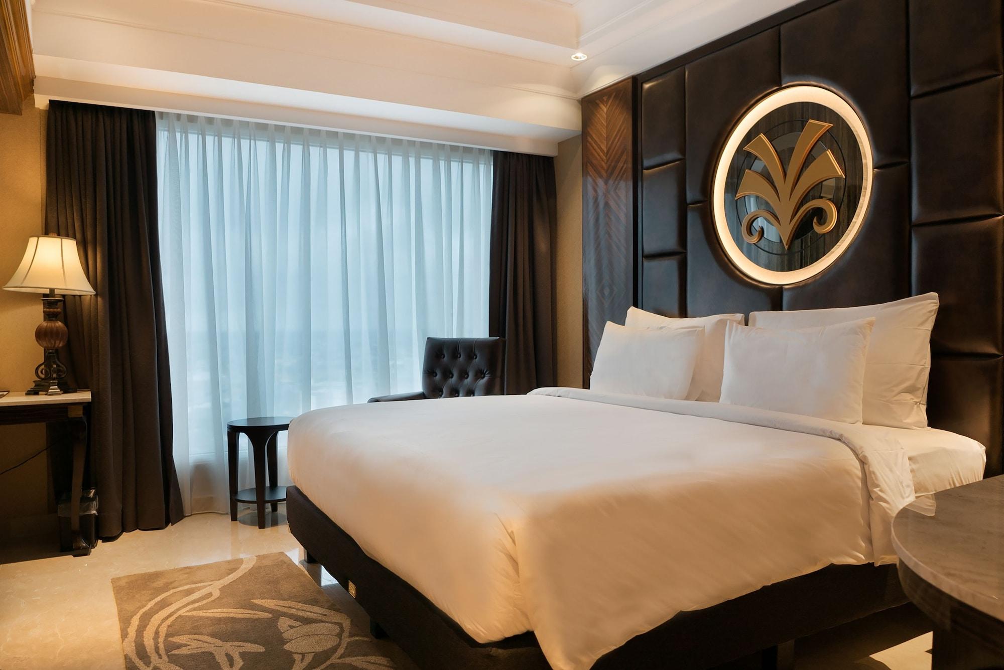 Myko Hotel & Convention Center Makassar Exterior foto