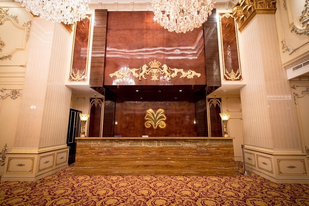 Myko Hotel & Convention Center Makassar Exterior foto